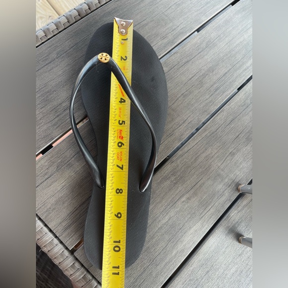 Tory Burch Chelsea Flip Flops - Picture 5 of 6